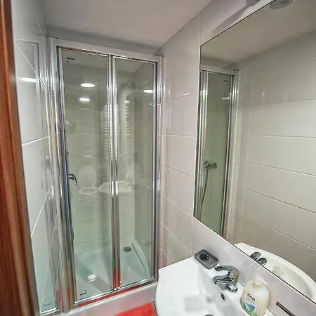 Staly Lad Orman Evi *