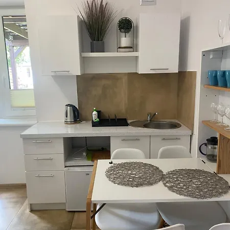 Stały Ląd Domek letniskowy *